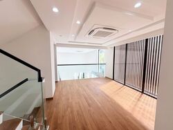 Lucky Hills (D16), Terrace #559077491